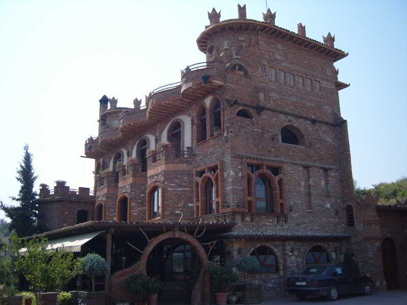 Hotel Iliada Tirana Exterior photo